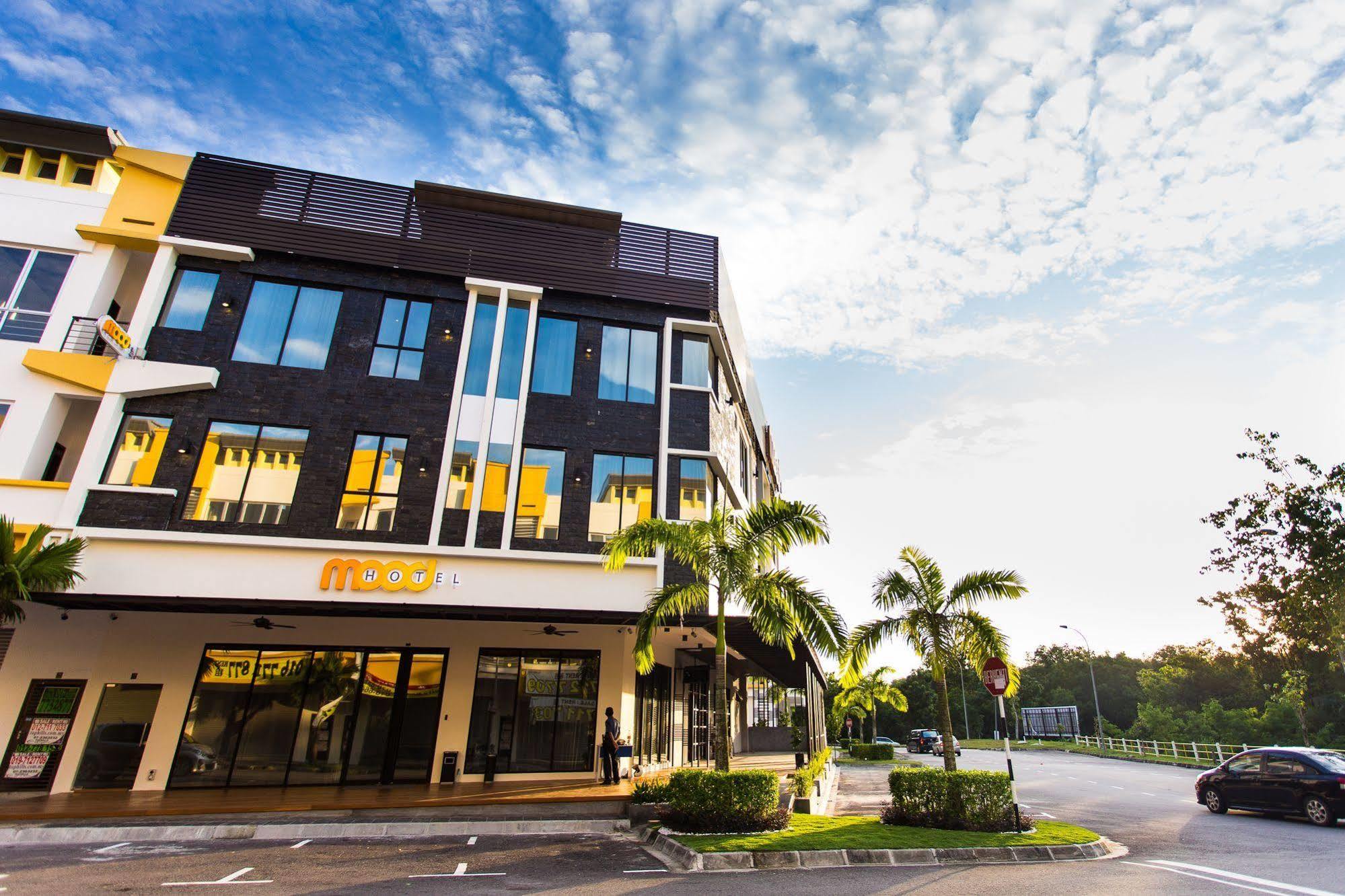 Mood Hotel Johor Bahru Exterior photo